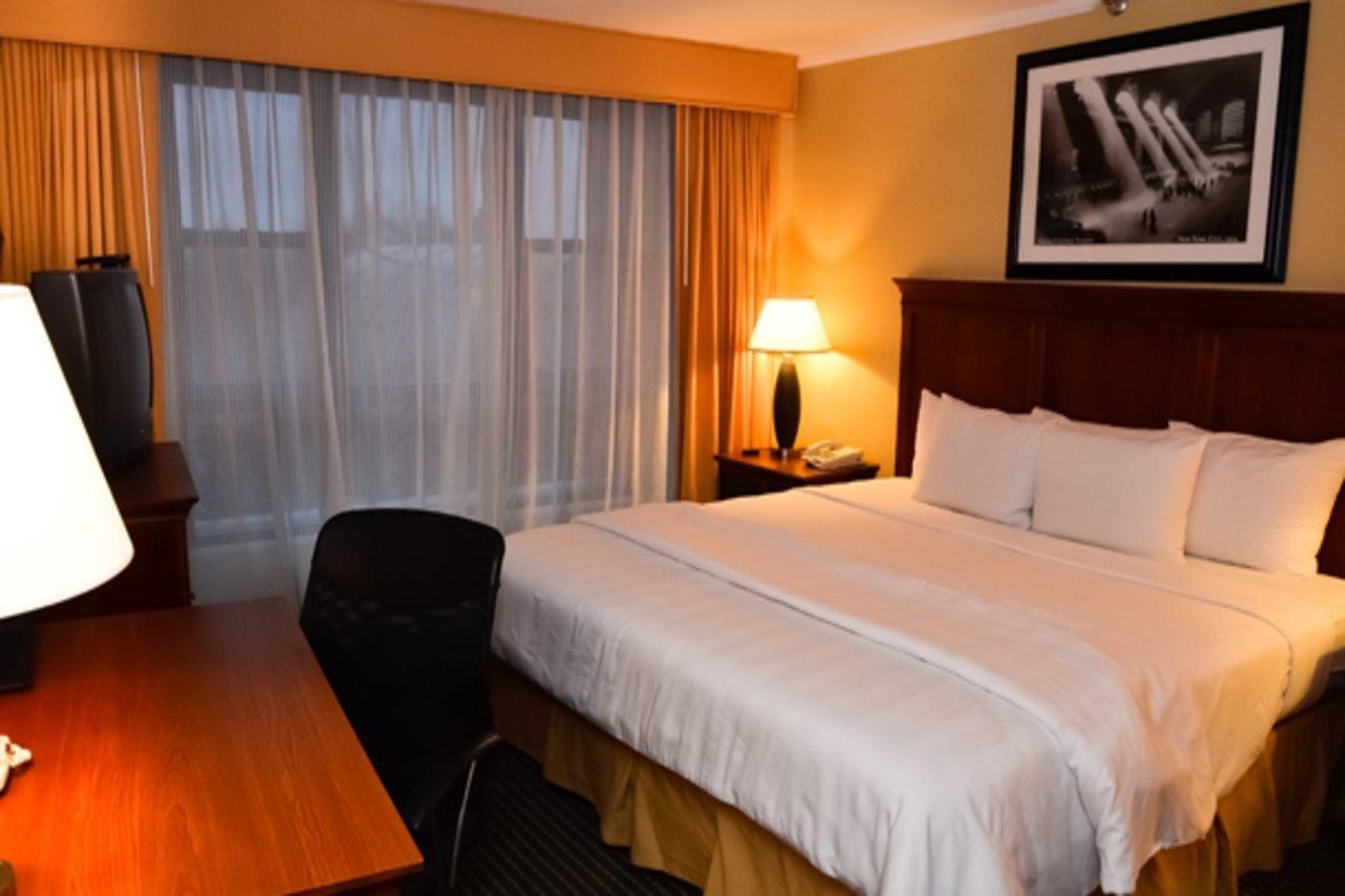 Garden Inn & Suites - Jfk New York Exterior photo